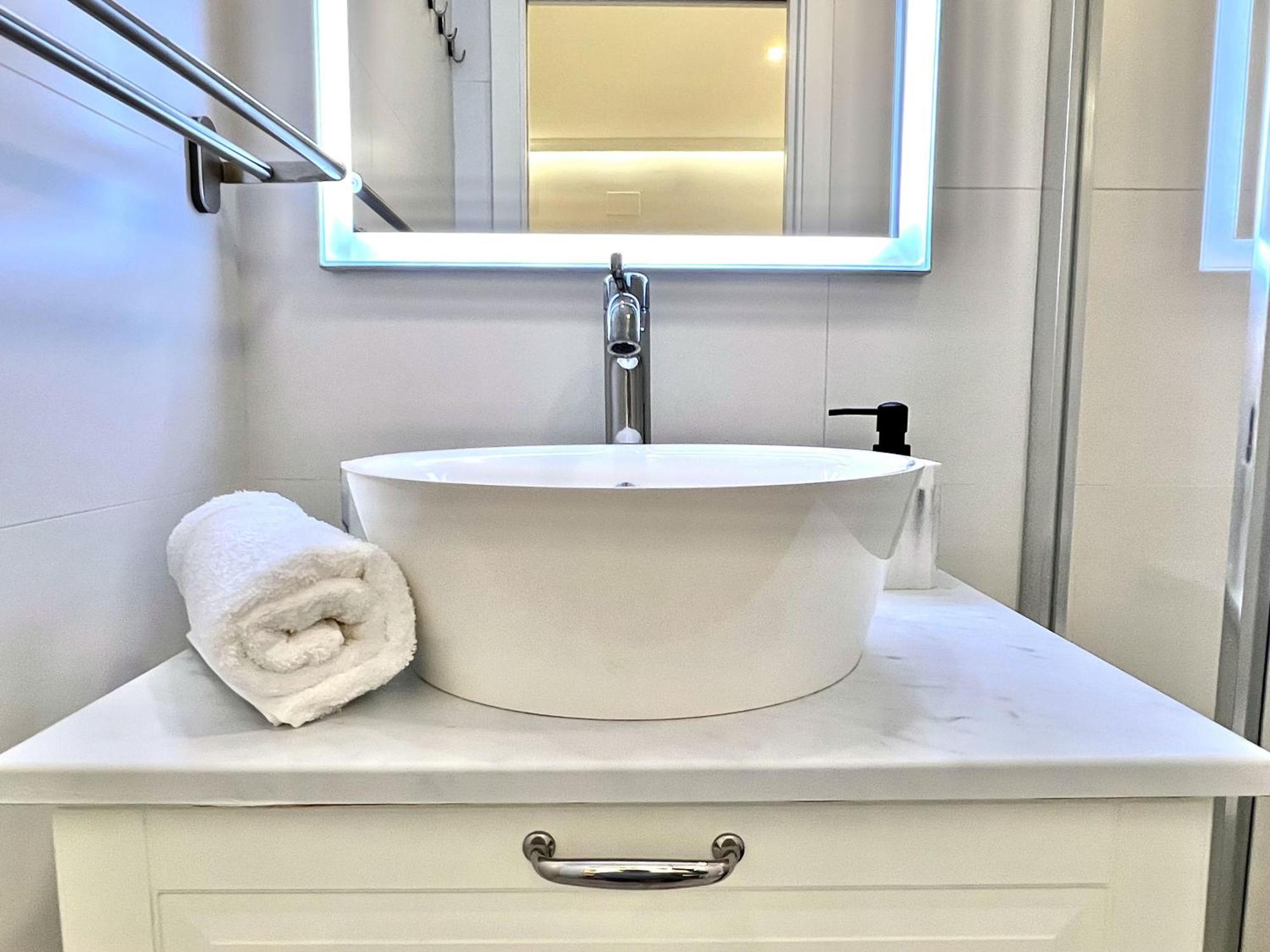 Apartment In The Heart Of Madrid-Piso En Malasana Kültér fotó