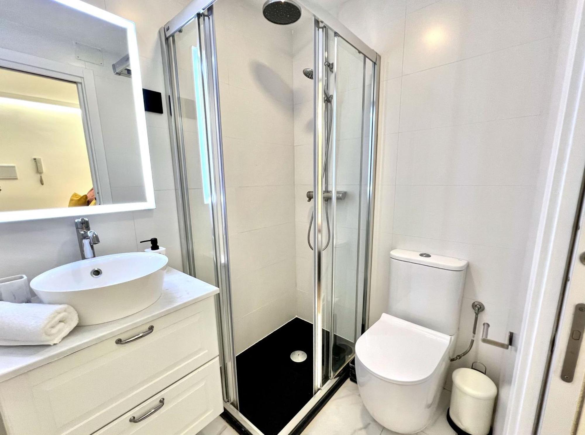Apartment In The Heart Of Madrid-Piso En Malasana Kültér fotó